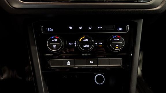 Volkswagen Touran 23 of 30