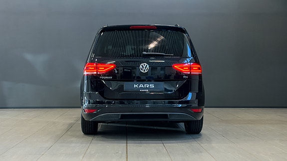Volkswagen Touran 4 of 30