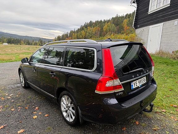 Volvo V70 15 of 30