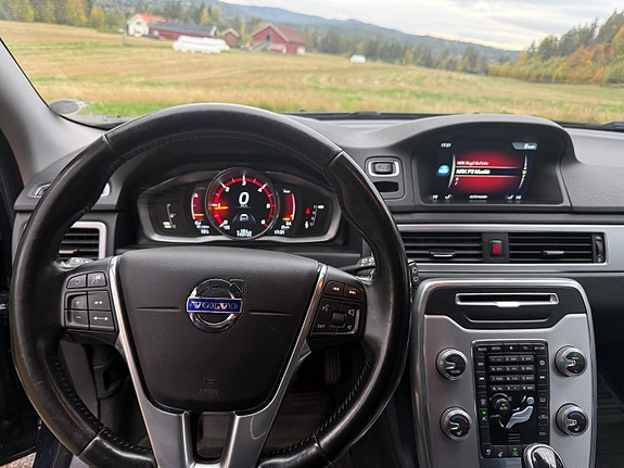 Volvo V70 22 of 30
