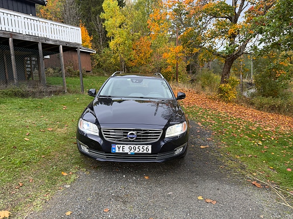 Volvo V70 7 of 30