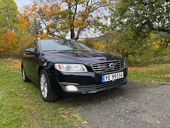 Volvo V70 9 of 30