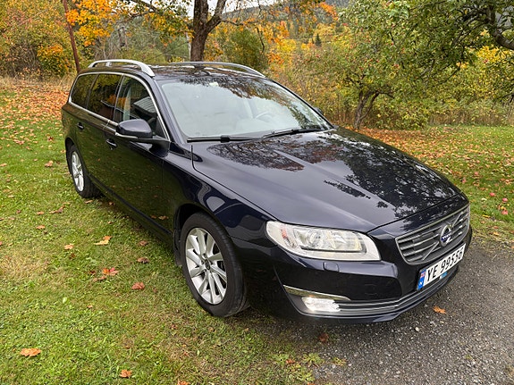 Volvo V70 10 of 30