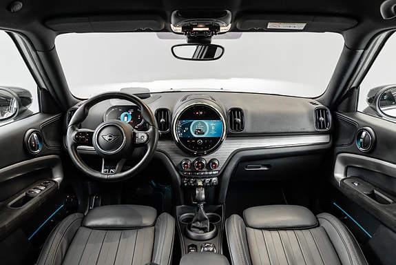 MINI Countryman SE 17 of 26