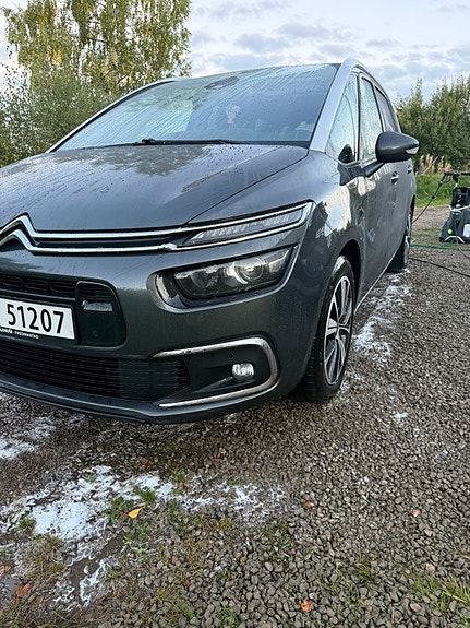 Citroen Grand C4 Picasso 2 of 14