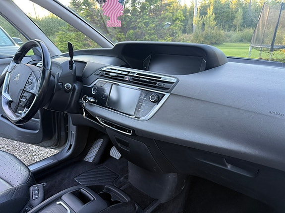 Citroen Grand C4 Picasso 10 of 14