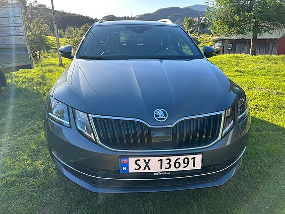 Skoda Octavia 2 of 16