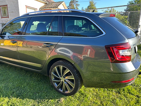 Skoda Octavia 6 of 16
