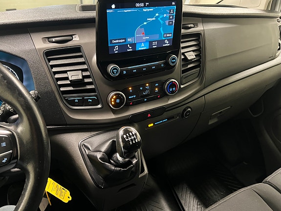 Ford Transit Custom 20 of 27