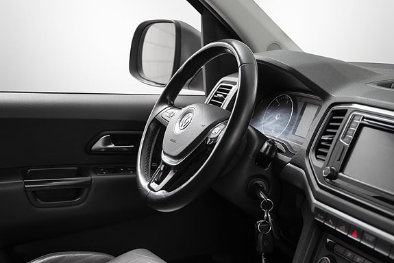 Volkswagen Amarok 21 of 27