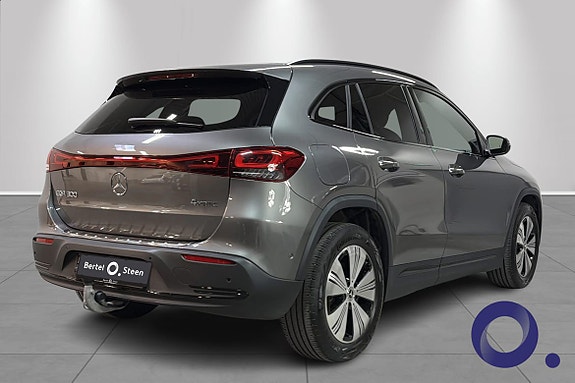 Mercedes-Benz EQA300 8 of 30