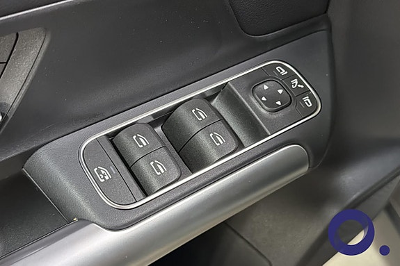 Mercedes-Benz EQA300 14 of 30