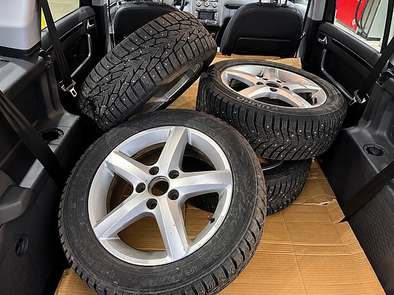 Volkswagen Touran 5 of 10