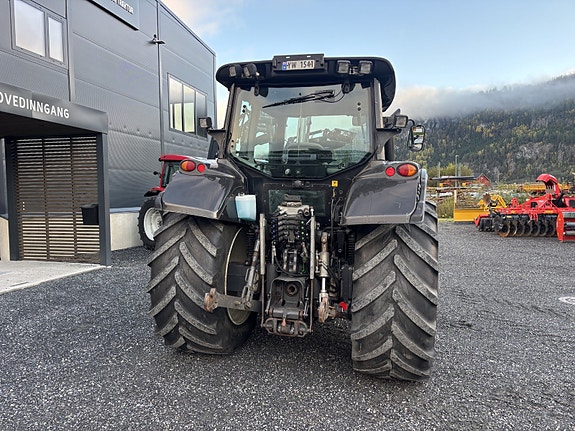 Valtra N163 Versu 2012, kr 529 000,-