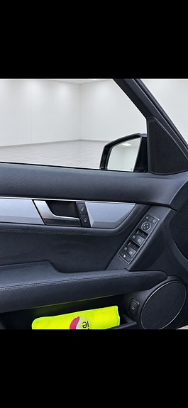 Mercedes-Benz C180 d 17 of 21