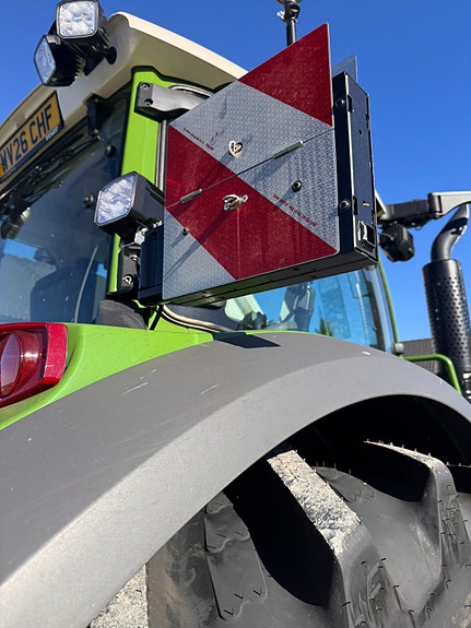 Fendt 724 Gen 6 10 of 16