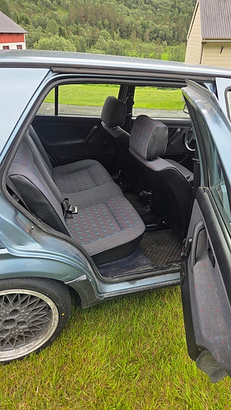 Volkswagen Golf II 5 of 12