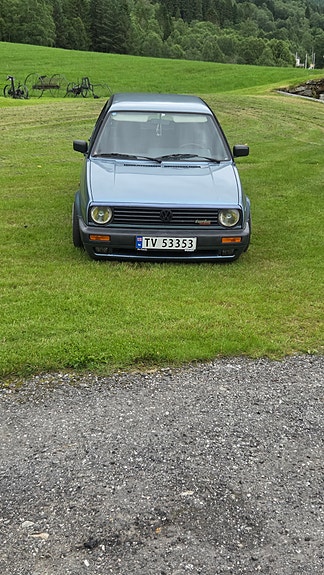 Volkswagen Golf II 2 of 12