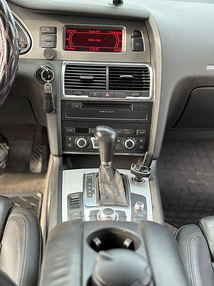 Audi Q7 14 of 30