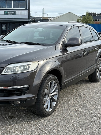 Audi Q7 5 of 30