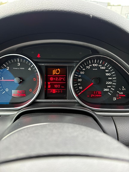 Audi Q7 8 of 30
