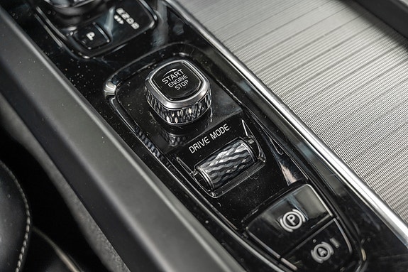 Volvo XC60 24 of 30