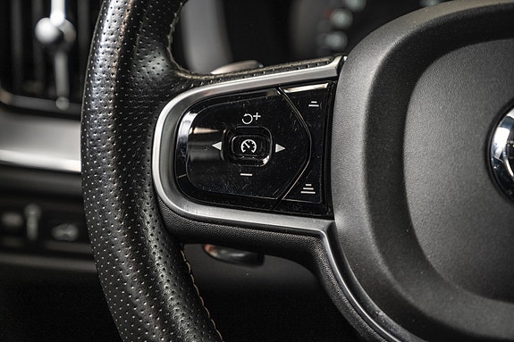 Volvo XC60 20 of 30