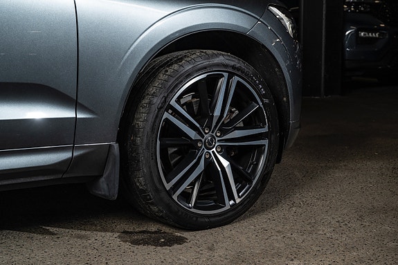 Volvo XC60 11 of 30