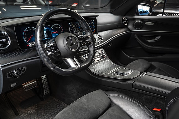 Mercedes-Benz E300 e 13 of 30