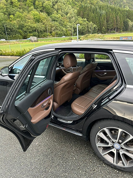 Mercedes-Benz E220 d 11 of 17