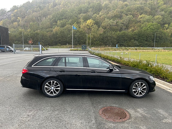 Mercedes-Benz E220 d 6 of 17