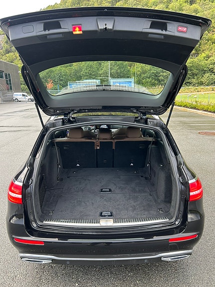 Mercedes-Benz E220 d 15 of 17