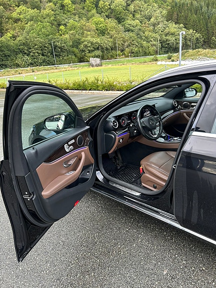 Mercedes-Benz E220 d 10 of 17