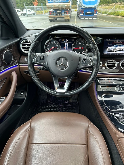Mercedes-Benz E220 d 9 of 17