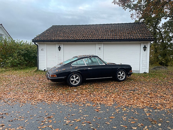 Porsche 911 3 of 4