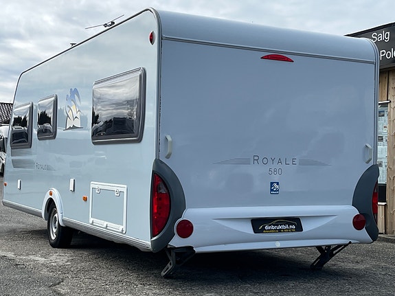 Knaus Royale 580 UK, Gulvvarme, Truma varme, Køyeseng + sitte 7 of 30