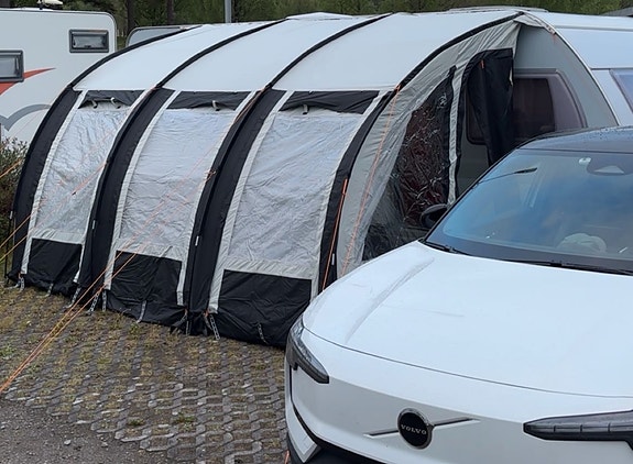 Knaus Royale 580 UK, Gulvvarme, Truma varme, Køyeseng + sitte 9 of 30
