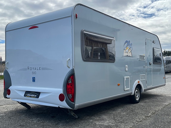 Knaus Royale 580 UK, Gulvvarme, Truma varme, Køyeseng + sitte 5 of 30