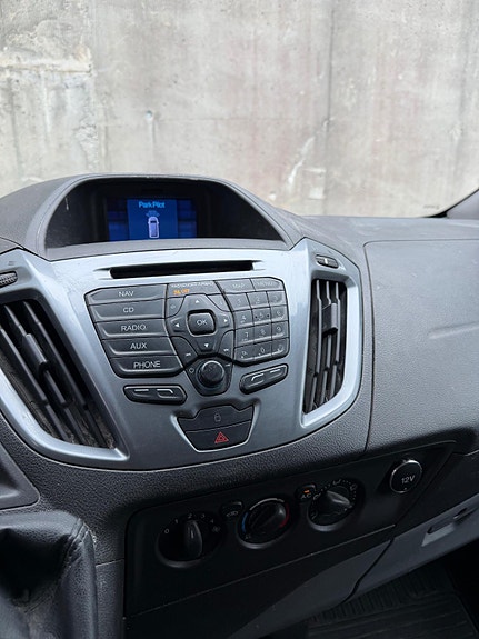 Ford Transit Custom 14 of 14