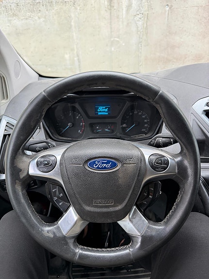 Ford Transit Custom 11 of 14