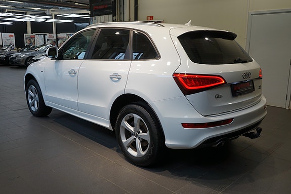 Audi Q5 4 of 30
