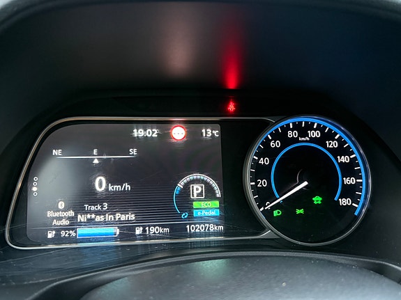 Nissan Leaf 8 of 23