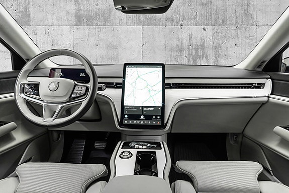 Volvo EX90 21 of 29