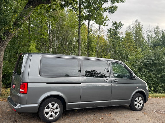 Volkswagen Caravelle 12 of 20