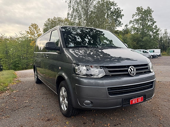 Volkswagen Caravelle 3 of 20