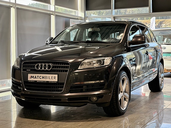 Audi Q7 9 of 30