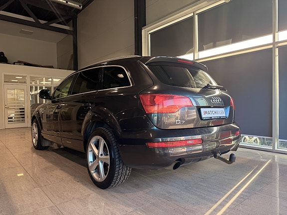 Audi Q7 20 of 30