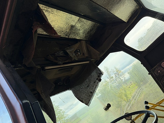 New Holland 8030 5 of 7