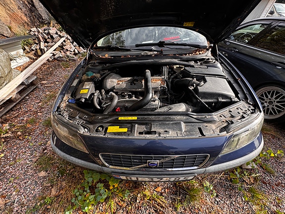 Volvo S60 4 of 6