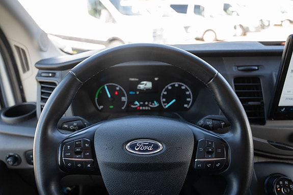 Ford Transit 12 of 28